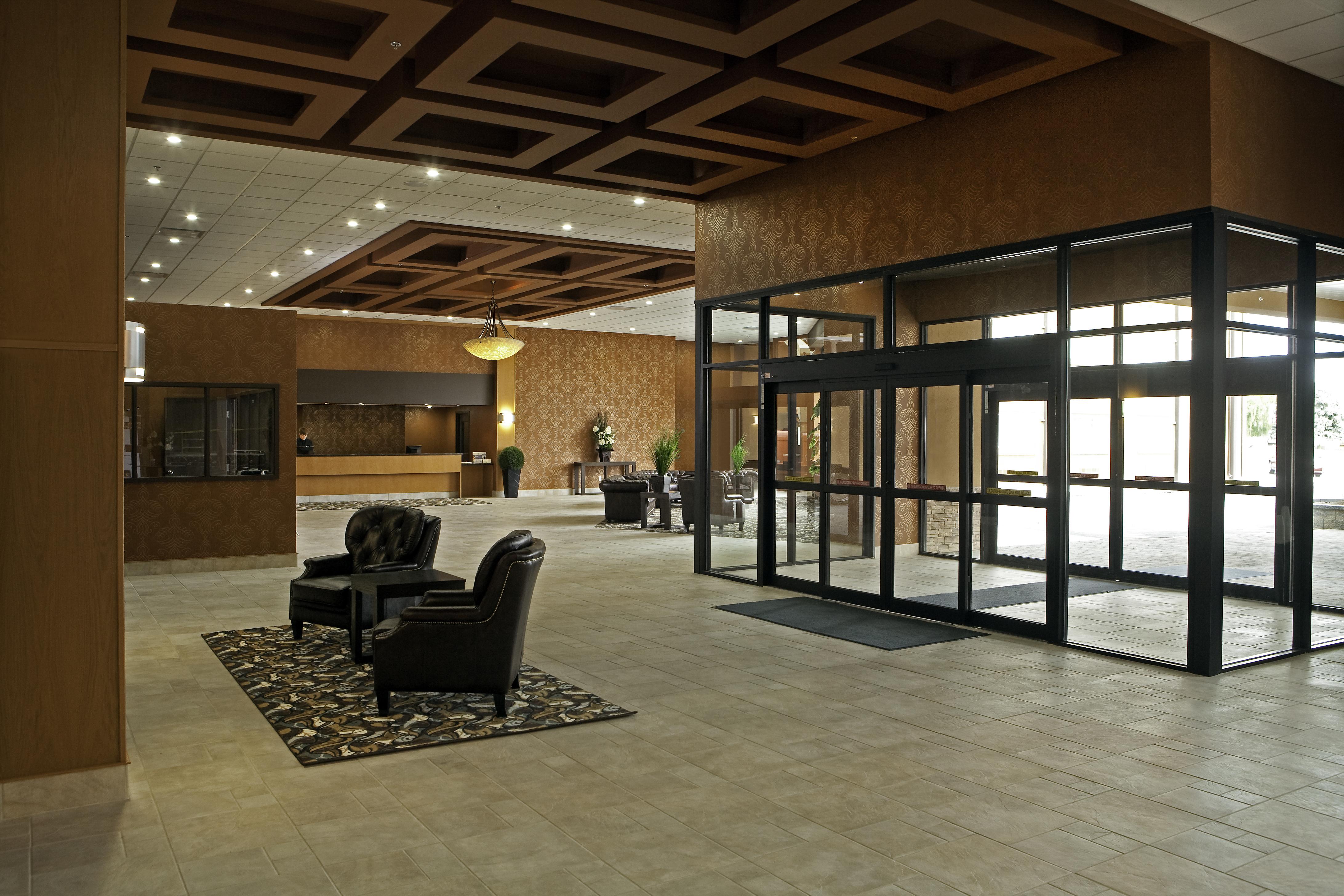 Coast Lethbridge Hotel & Conference Centre Exteriör bild