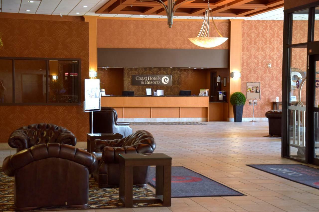 Coast Lethbridge Hotel & Conference Centre Exteriör bild